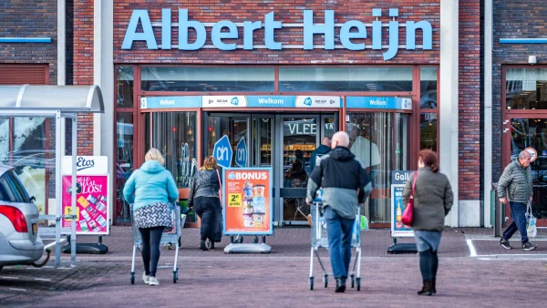 Meer Mensen Doen Boodschappen Bij Albert Heijn Jumbo Verliest Klanten