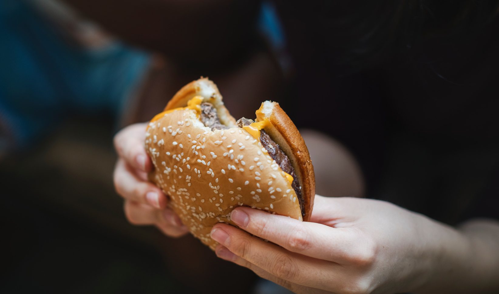 In deze stad vind je de ongezondste straat van Nederland: 'Gezond eten? Dat doe ik thuis wel'