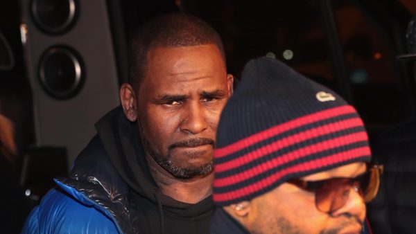 r. kelly, Robert Sylvester Kelly, borgsom niet betalen geld