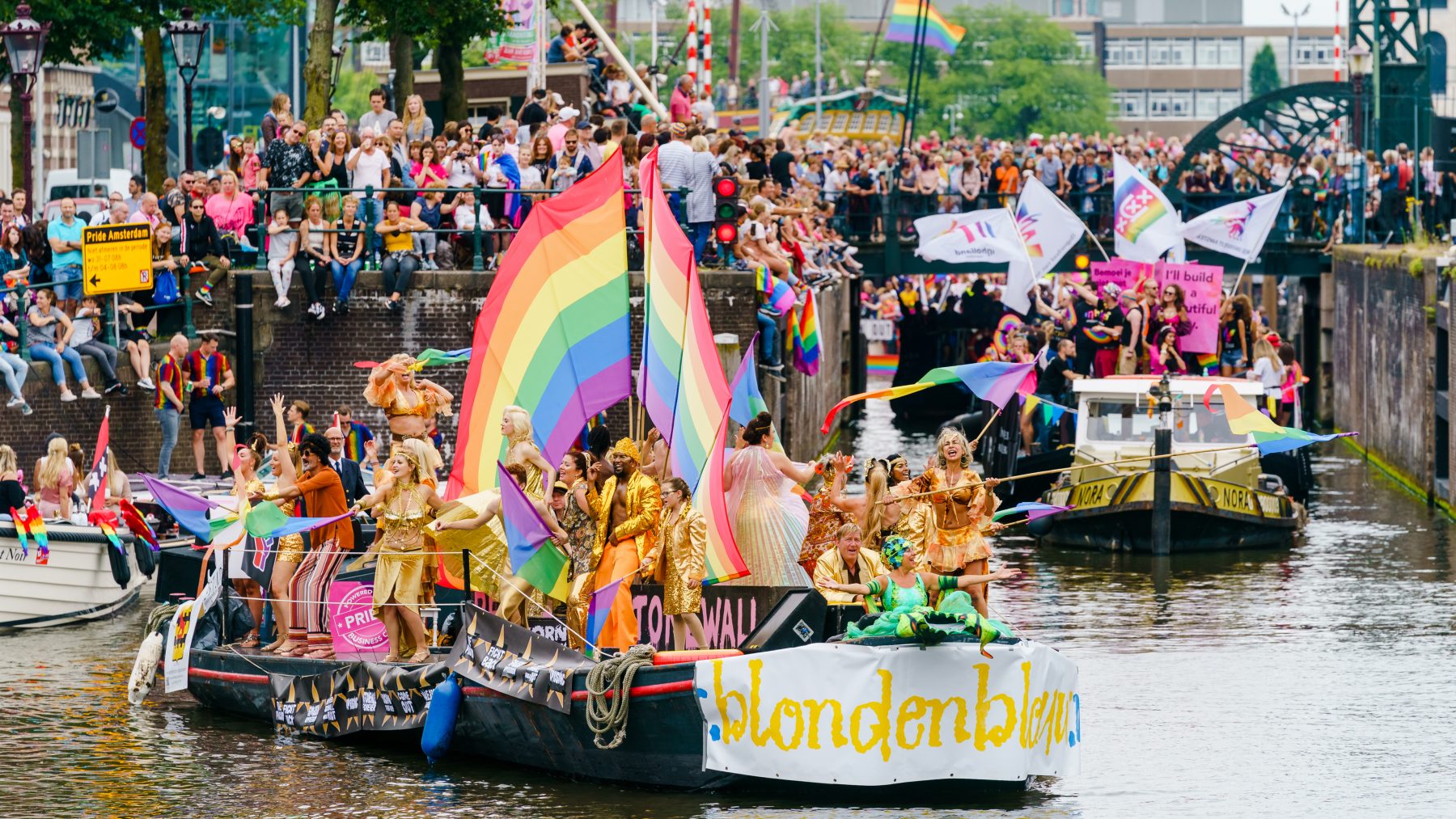 10 x dít is 'Canal Parade' 2019 in Amsterdam in beeld LINDA.nl