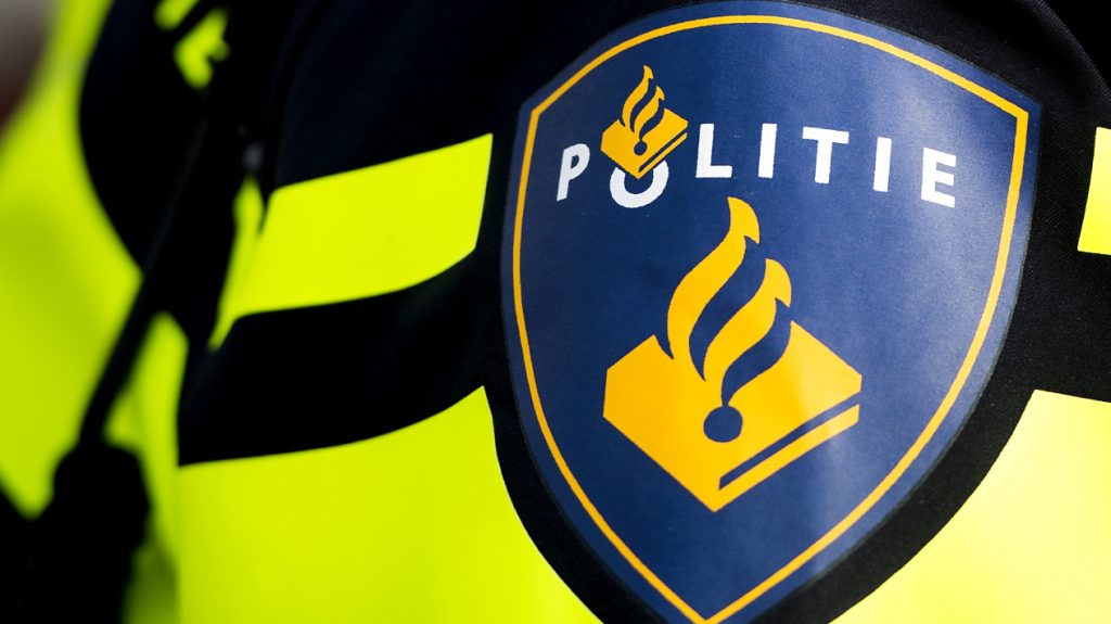 politie baby gewond hond diemen