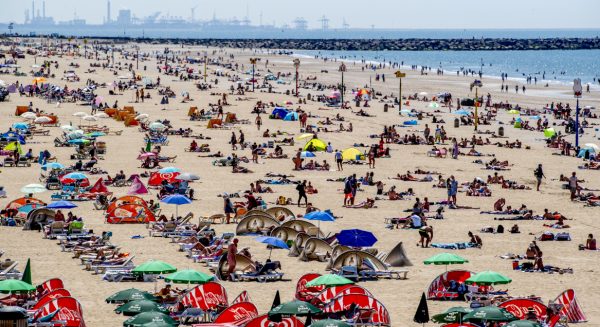 Strandtenteigenaar Alex Keizer_ 'We kunnen als ondernemers maar zoveel doen'