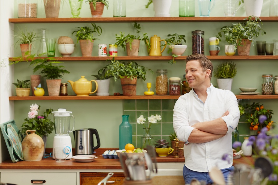 Onderling verbinden volgorde Openbaren Tips van, jawel, Jamie Oliver: zo eet je kroost mee met wat jij op tafel  tovert - LINDA.nl