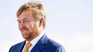 Thumbnail voor Koning Willem-Alexander mag geen zonnepanelen laten plaatsen op Paleis Noordeinde