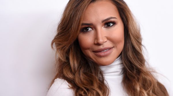 Vader overleden 'Glee'-actrice Naya Rivera haalt uit naar producent_