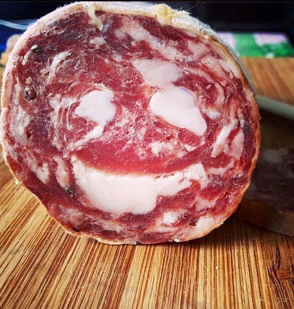 salami-lacht-gezicht