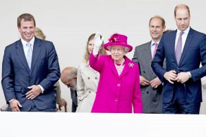 Thumbnail voor Kleinzoon had koningin Elizabeth graag geknuffeld bij uitvaart Philip