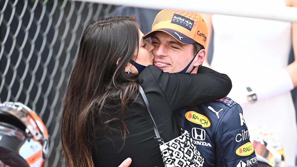 Vriendin Max Verstappen Geniet Samen Met Dochter Van Nederland LINDA Nl