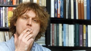 Thumbnail voor Zeventien jaar geleden werd regisseur Theo van Gogh vermoord: 'Opdat wij nooit vergeten'