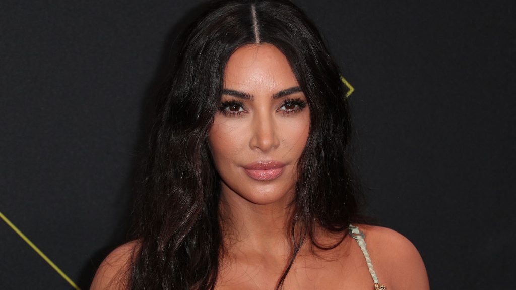 Kim Kardashian Reageert Op Dodelijk Concert Van Zwager Travis Scott