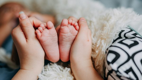 Ouders moeten kind straks achternaam van vader én moeder kunnen geven