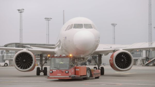 Kamervragen over medewerkers Schiphol die kanker krijgen door jetblasts