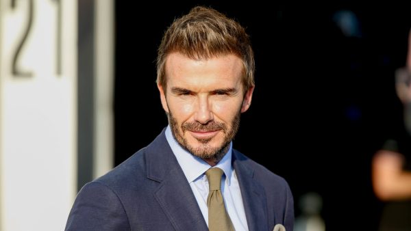 Instagramvolgers van David Beckham maken grappen over kerstfoto: 'Die tenen'