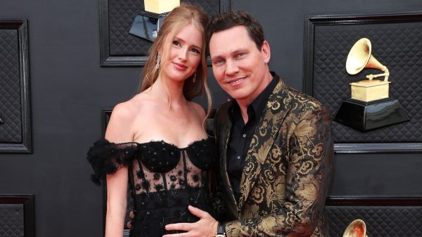 Dj Tiësto en vrouw Annika verwachten tweede kindje én ze delen ook al het geslacht