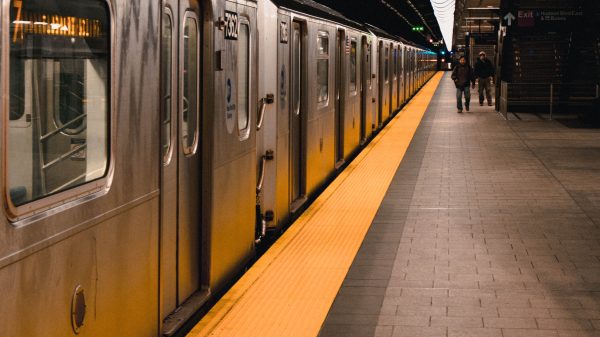 Zeker vijf mensen neergeschoten in metrostation in New York, meerdere explosieven gevonden