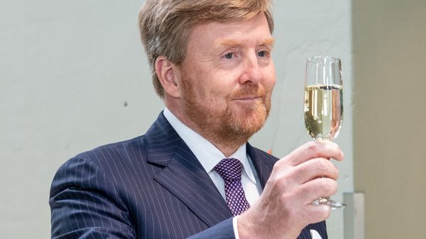 Proost: toch nationale toost met Koningsdag maar zónder de koning