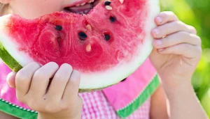 Thumbnail voor Daar gaat Marianne's vakantiegevoel: 'Bouwvakkers aten bord van dochter leeg'