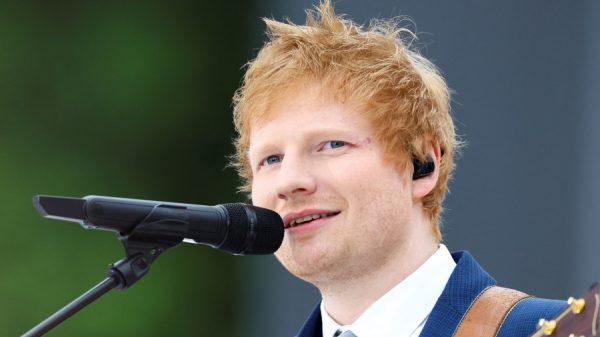 Sven zingt duet met idool Ed Sheeran in de Johan Cruijff ArenA