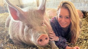 Thumbnail voor Karen (48) gaat undercover als dierenbeschermer: 'Zoveel snuitjes en ogen op mijn netvlies'