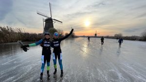 Thumbnail voor Jessica (31) schrijft boek over vrouwen en de Elfstedentocht: 'Ze doen al sinds 1912 mee'