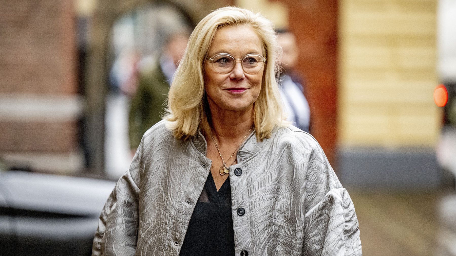 Sigrid Kaag deelt lieve foto met partner wegens dertigjarig huwelijk