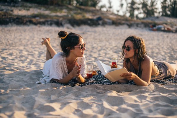 Man (35) laat op Zeeuws strand jongeheer zien aan zonnende vrouwen: 'Onveilig en onprettig'