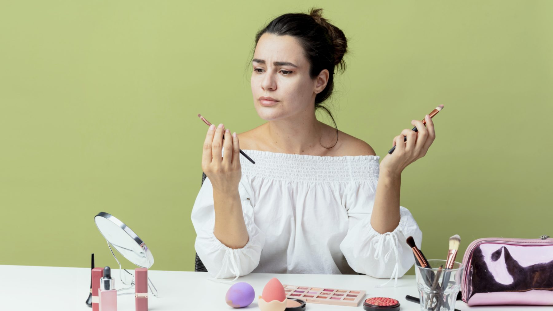 volgorde Van primer tot lippenstift: in deze volgorde breng je je make-up aan