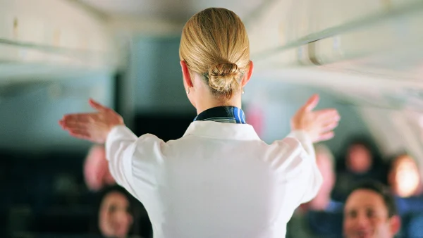 Tipsy op Schiphol: stewardess drinkt te veel en moet flinke boete betalen