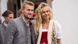 Thumbnail voor Matthijs de Ligt getrouwd met zijn Annekee: 'Leek onmogelijk met EK in het vooruitzicht, maar toch gelukt'