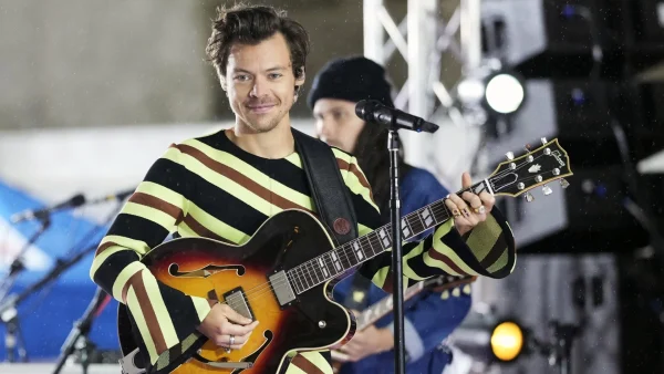 As it was: Harry Styles neemt emotioneel afscheid van Love on Tour-show na twee jaar touren