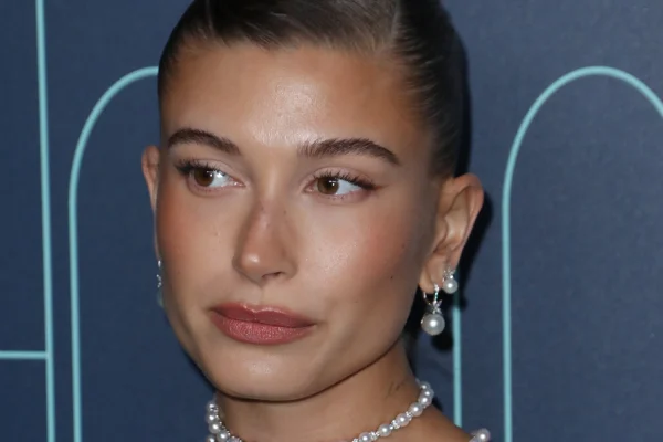 Hailey Bieber strawberry makeup