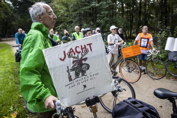 Protestactie tegen jaarlijkse sluiting Kroondomein