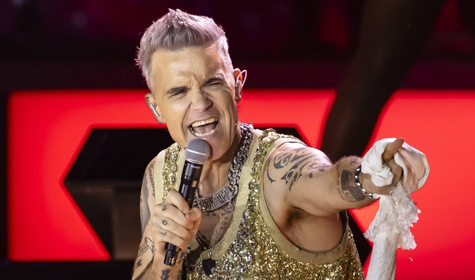 Robbie Williams stelt dat boy- en girlbands voor mentale problemen zorgen