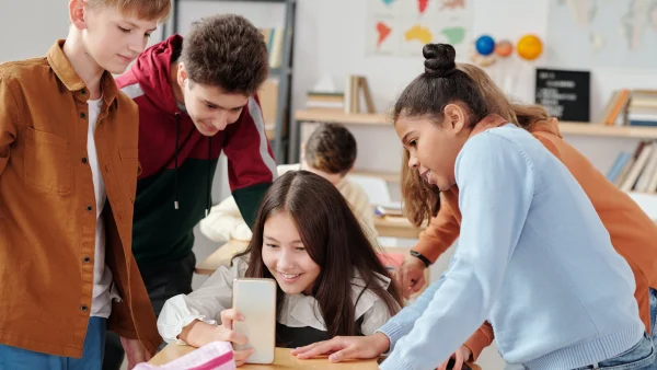 kinderen mobiele telefoon