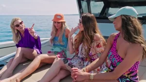 Thumbnail voor Catfight in 'The Real Housewives of Amsterdam': 'Zo ben jij dus, een soort van lelijk'