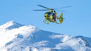 Thumbnail voor Lichamen van vijf skiërs gevonden in Zwitserse Alpen, nog één persoon vermist