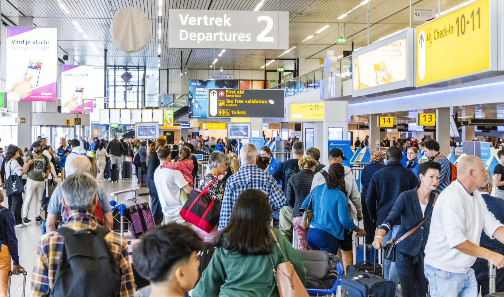 Schiphol bereidt reizigers voor op drukke meivakantie