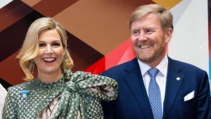 Thumbnail voor Vakantie voor Willem-Alexander en Máxima: regeringstoestel geland in Griekenland