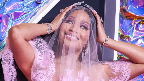 Nicki Minaj laat fans 3 uur wachten