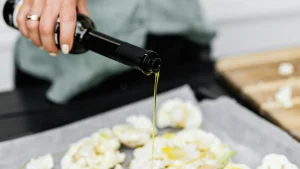 Thumbnail voor Hierom is olijfolie goed voor je gezondheid: 'Gunstig effect op risico op dementie'