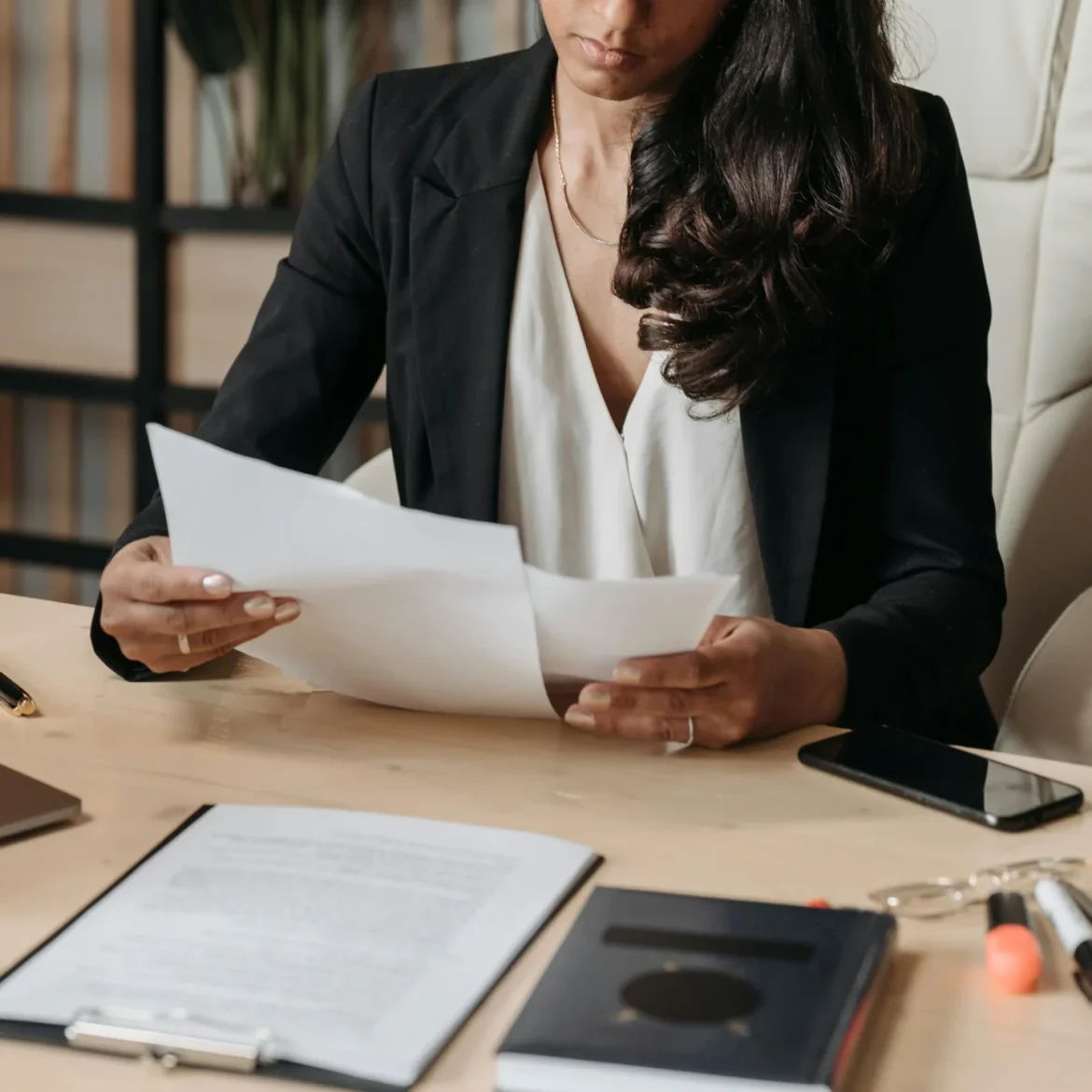 Vrouw zelfstandig aan het werk