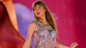 Thumbnail voor Van 22 tot 103 euro: deze kleding van Taylor Swift kan zó in jouw eigen kast hangen
