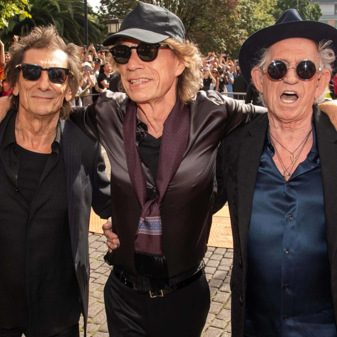 Mick Jagger met een deel van The Rolling Stones