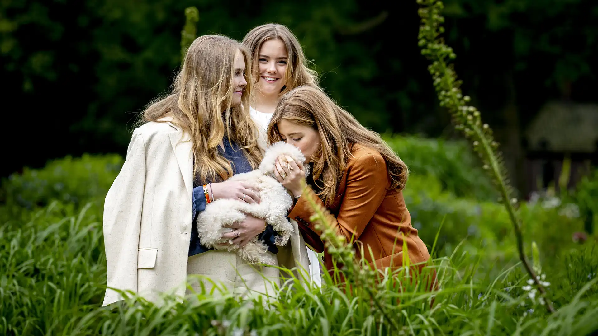 De drie prinsessen met hond Mambo