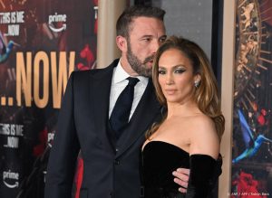 Thumbnail voor De villa van Jennifer Lopez en Ben Affleck staat al 2 weken te koop