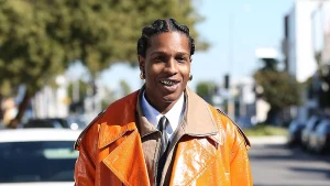 Thumbnail voor *Smelt* A$AP Rocky straalt samen met zoons in vaderdagcampagne van Bottega Veneta