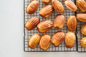 Thumbnail voor Is de koek op? Na dit recept voor de állerlekkerste madeleines niet meer