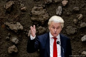 Thumbnail voor Geert Wilders valt uit tegen Dilan Yeşilgöz: 'Valse, vuile beschuldiging'