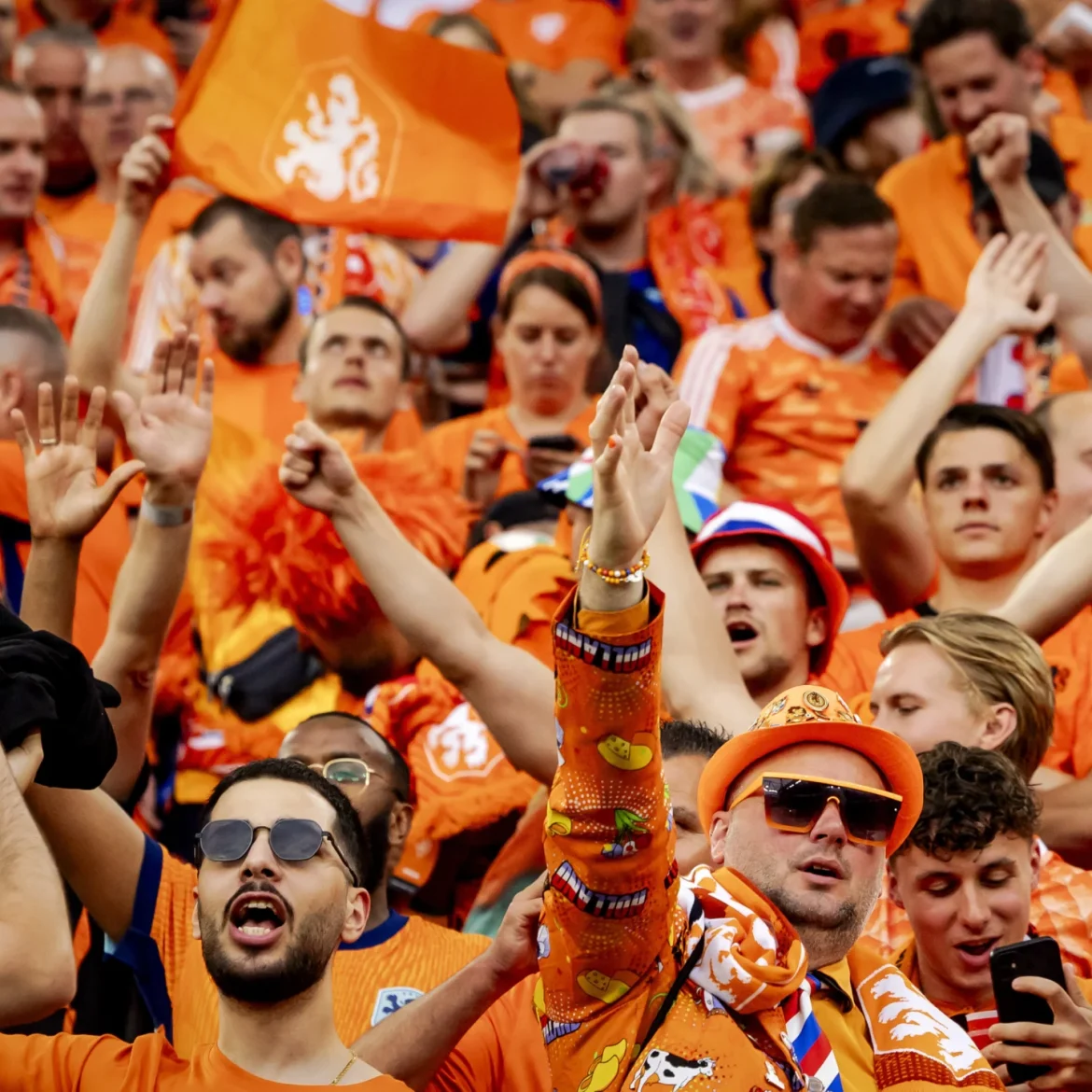 Publiek halve finale Oranje EK
