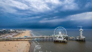 Thumbnail voor Jongen van 13 overleden na verdrinking in zee bij Scheveningen